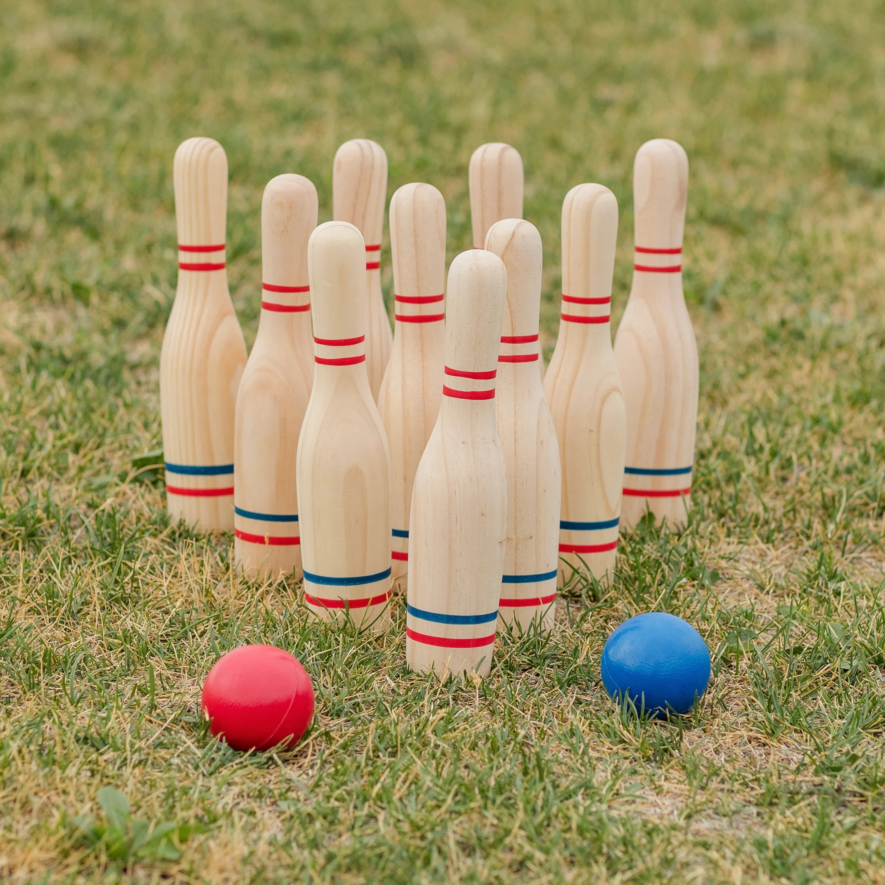 Yard Bowling